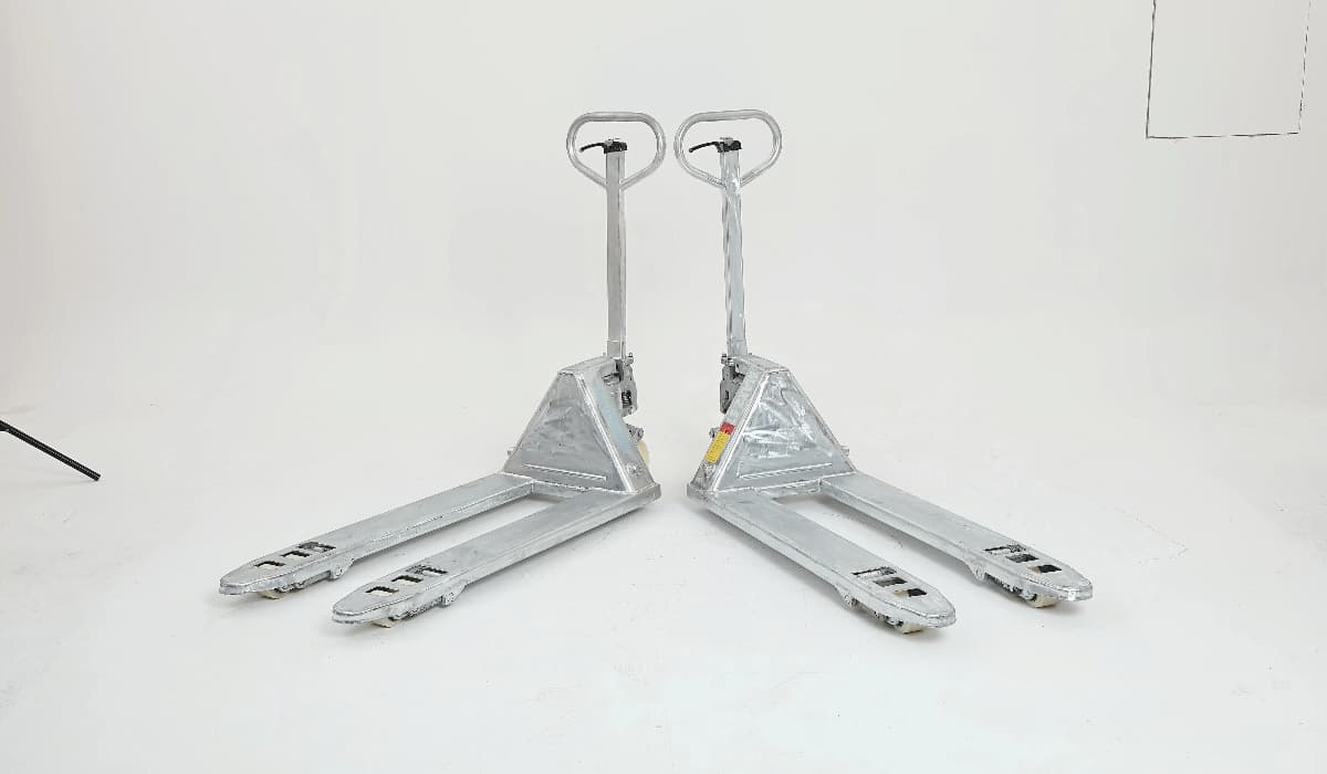 The Ultimate Guide to Pallet Trucks: Types, Benefits & How to Choose