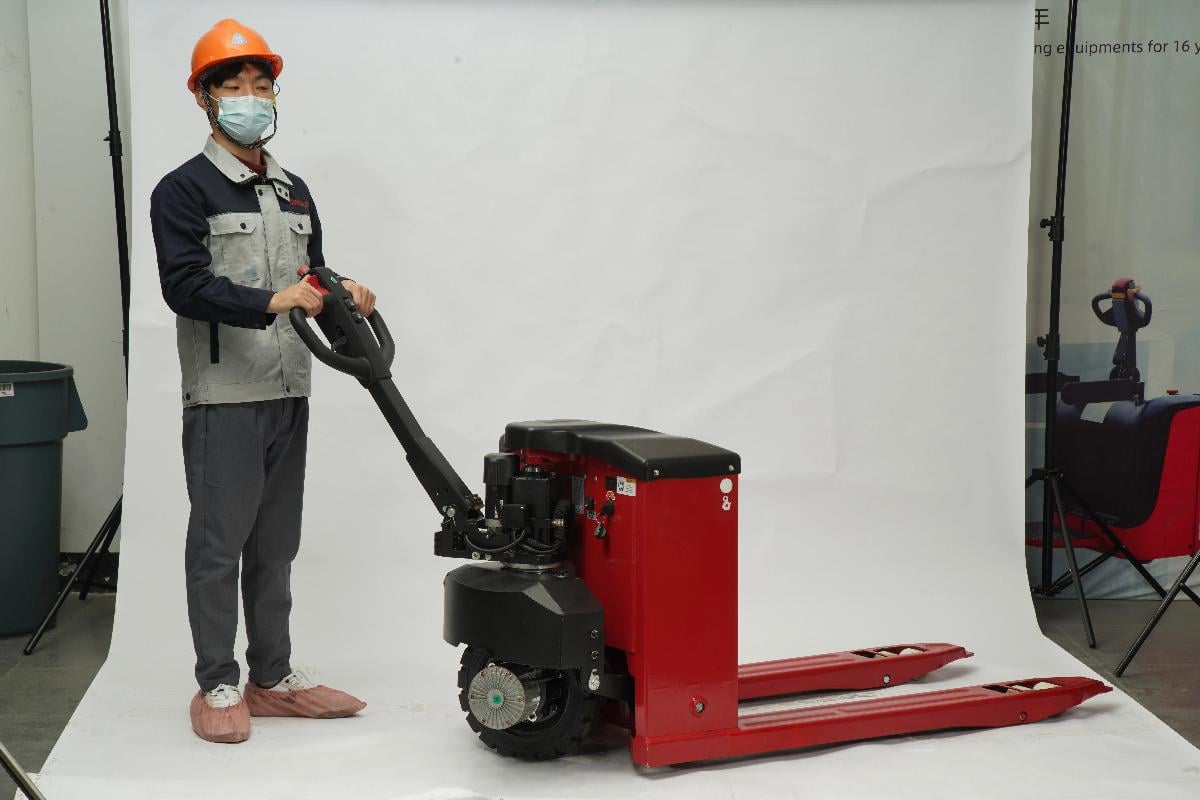 Electric Pallet Jack Safety Training: Key Techniques to Prevent Accidents