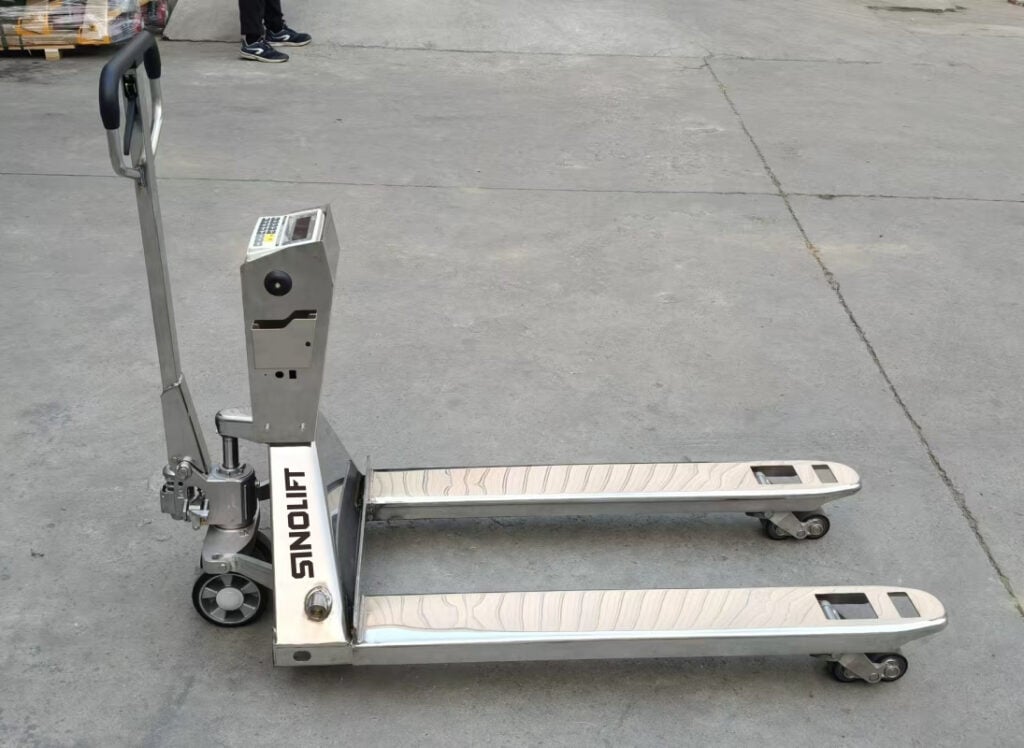 Redefining Wet-Environment Logistics: A SINOLIFT Success Story in Precision Handling
