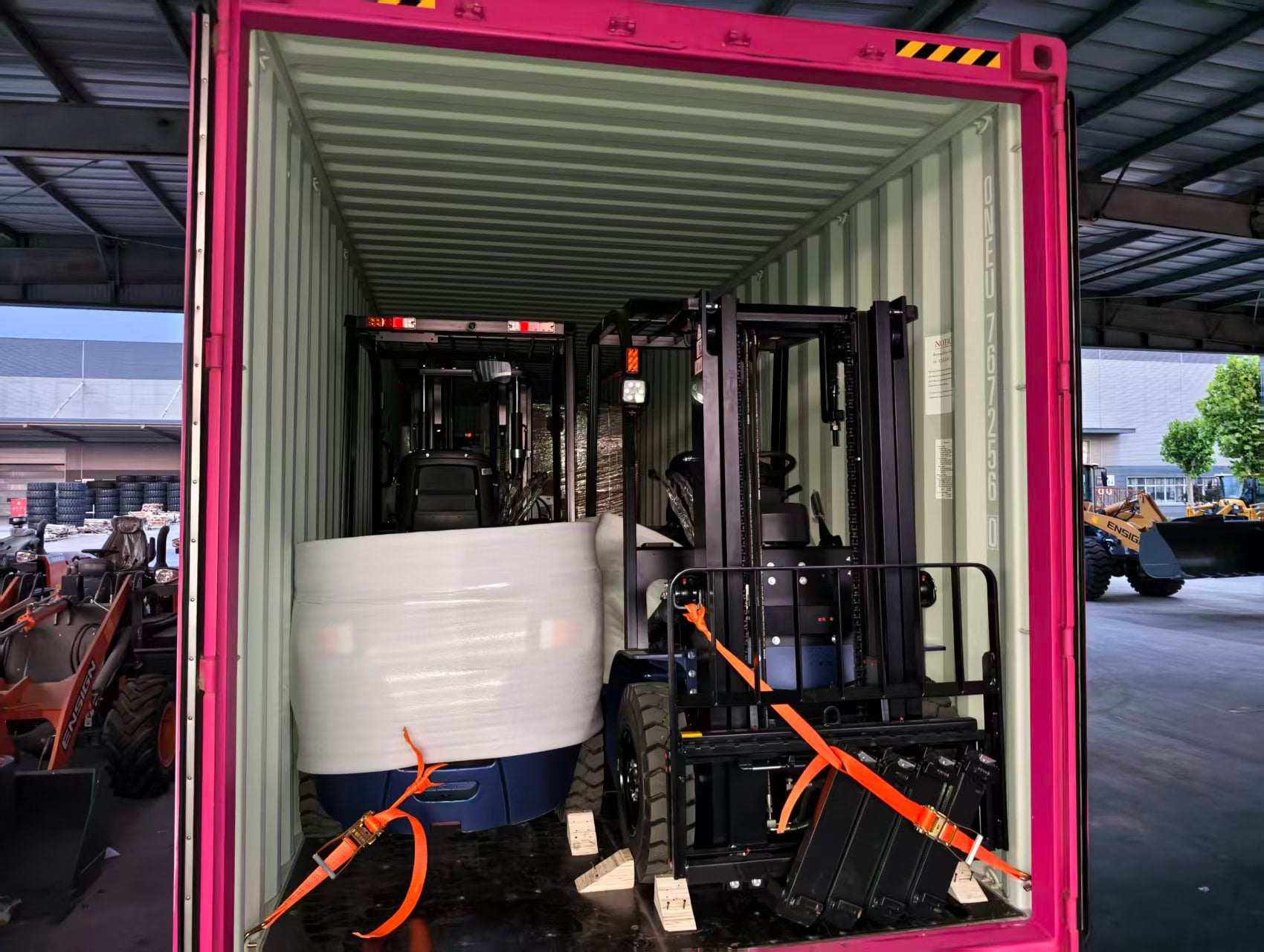 Container Loading of Kalahari Starry Blue Forklift Fleet